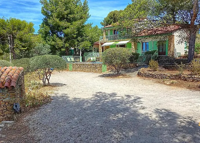 Villa Terre Brulee