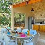Terre Brulee Villa *