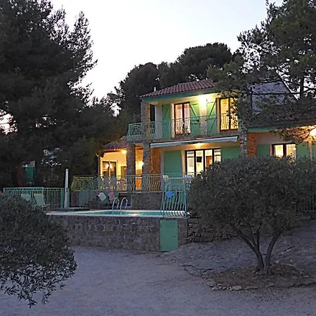 Terre Brulee Villa *